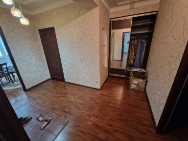 Продается 2-х комнатная квартира в. г. Атырау.
