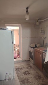 Вход Шмидта көшесі бойымен. ( Под бизнес пристройка ).
