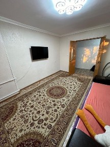 Продаётся 2-х комнатная квартира в центре по проспекту Абая 4