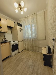 Продается 3 комнатная квартира район Центр