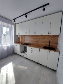 Продам 1 комн кв новой планировки район Колхозного рынка