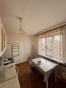 Продам 2 комн квартиру в 10 микрорайоне 7 доме