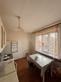Продам 2 комн квартиру в 10 микрорайоне 7 доме