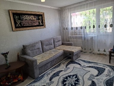 Продам 4 комнатную квартиру. Центр Тайга