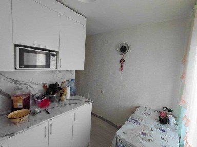Продам 2 комнатную квартиру район жд вокзала