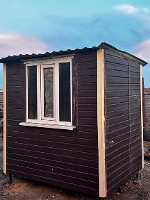 Киоск летний полностью обшитая и сделана проводка готовая к тарговле