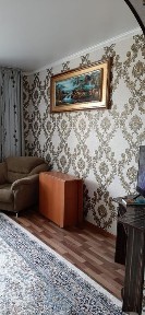 Продается 2-х комнатная квартира на первом этаже двухэтажного дома