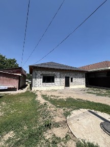 Продаю недостроенный дом