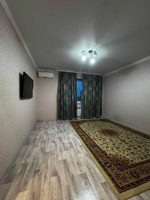 Продам 2х комн кв Батыс с ремонтом все остается