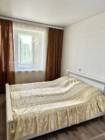 Посуточно! Сдается двухкомнатная квартира в 13 мкр! Центр города