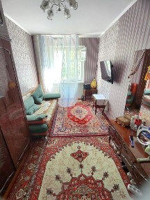 Продам 3 х комн квар., 3-5-2 этаж.