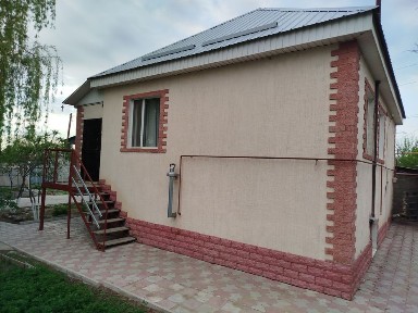 Продам светлый просторный дом.