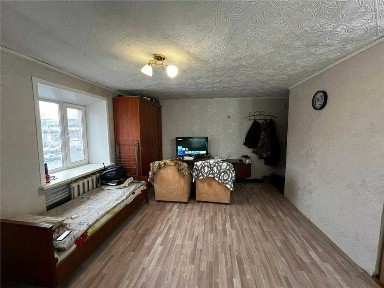 Продам однокомнатную студию, 11 квартал, 3/5 этаж***