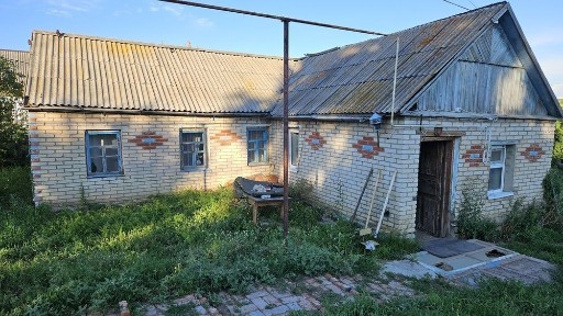 Продам не большой частный дом 2х ком в карабалыке.
