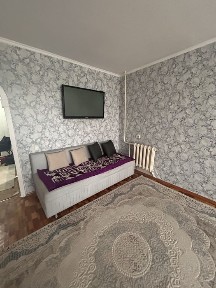 Екі бөлмелі квартира сатылады.