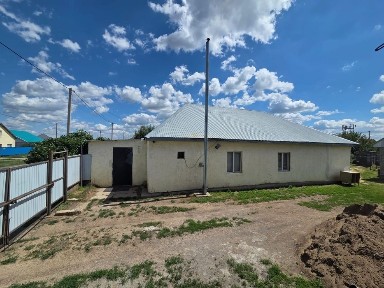 Үй сатылады материалға