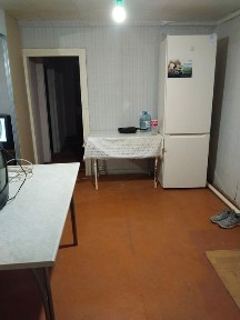 Бөлек тұрған үйге жалғыз басты ер адамды квартирге жіберемін