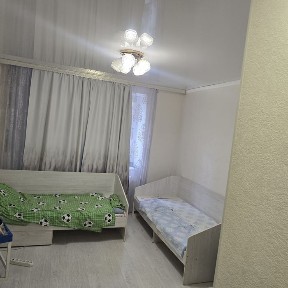 Продам 2 х ком квартиру