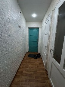 Продаётся квартира в центре пришахтинска