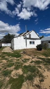 Продам 3 - комн. дом на дачном участке.