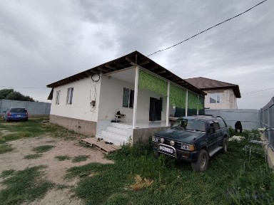 Продам 4-х комнатный дом, в поселке Нурай