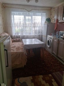 Сдается комната в общежитии (студентам желательно)