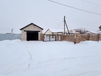 Продам дом в Асане, возле реки 5,5 соток