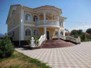 продам дом 680 кв. с участком 20 соток мкр. Калкаман -3 ул. Шаляпина