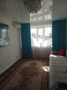 Обменяю на частный дом или Продам 3х комнатную квартиру в центре Бишку