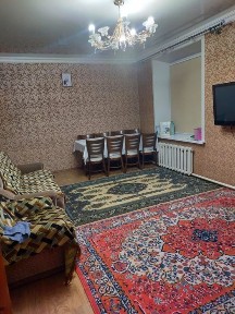 Продам коттедж три уровня. Большой двор