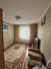 Продам 3 ком кв 69 м2 в районе универмага