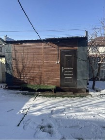 Продам контейнер под магазин, состояние отличное.