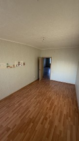 Срочно продам 2-хкомнатную каартиру