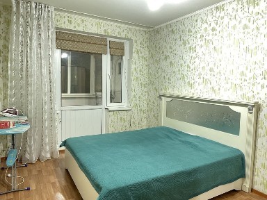 Уютная 2-комн. квартира в 14 мкр. - 300 м до моря! Посуточно
