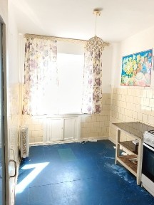 Продам 3 х комн кварт. 2-48, 1 этаж.