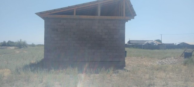 Продам времянку 5*8 в селе енбек