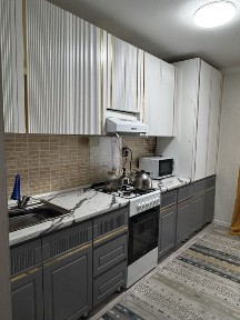 Срочно продается квартира в центре на Конаева 3, улучшенная планировка