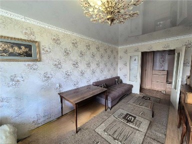 Продам 3к улучшенной планировки за Втузом. на 9 этаже