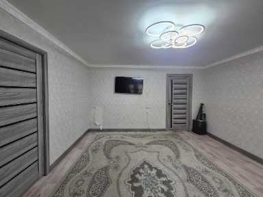 Продам 3 комн квартиру на 7 мкр в свечке