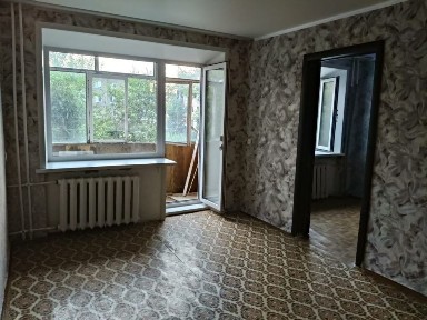 Сдам 2 комнатную квартиру в 8 мкр на длительный срок