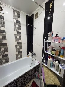 Продам! 3ком. кв р-он 20 мкр 6/10 эт.