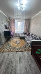 1-комнатная по суточно рядом ДК
