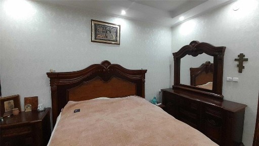 Продам 5-ти комн квартиру болгарского типа.