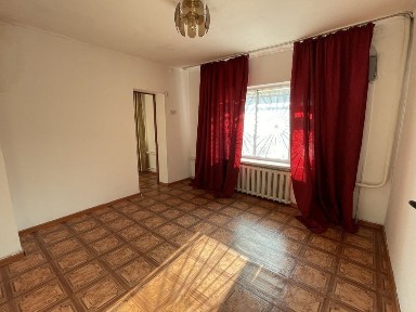 Продам Пол Дома в центре г. Алматы просторный дом