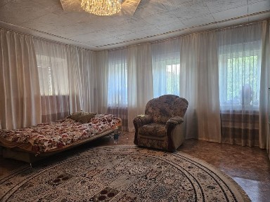 Частный дом на участке 5,4 сотки район Центральный рынок г. Уральск