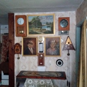 продам две квартиры спаренную 77. кв. на первом этаже 4х комнатную