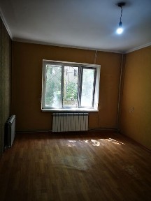 Однокомнатная квартира. АЛАТАУ 8 мкрне. 7дом 1 этаж.