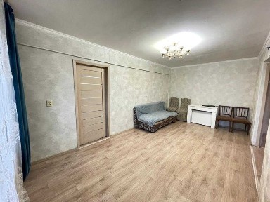 / Продам 2х комнатную квартиру 2этаж Кужанова 19 торг