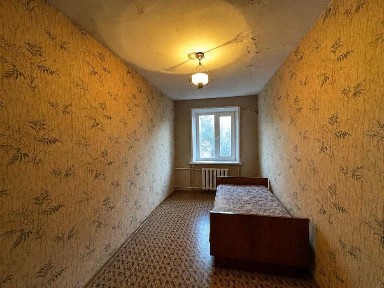 S Продам 3-х ком на Востоке, 2/4 этаж, не угловая, комнаты раздельные