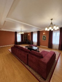 Коттедж 350 квадратов посуточно